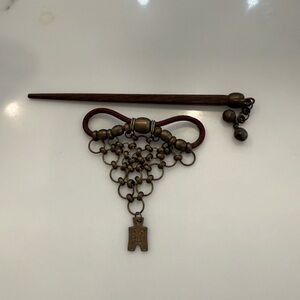 Elegant Bronze Hair Stick with Chain Accent